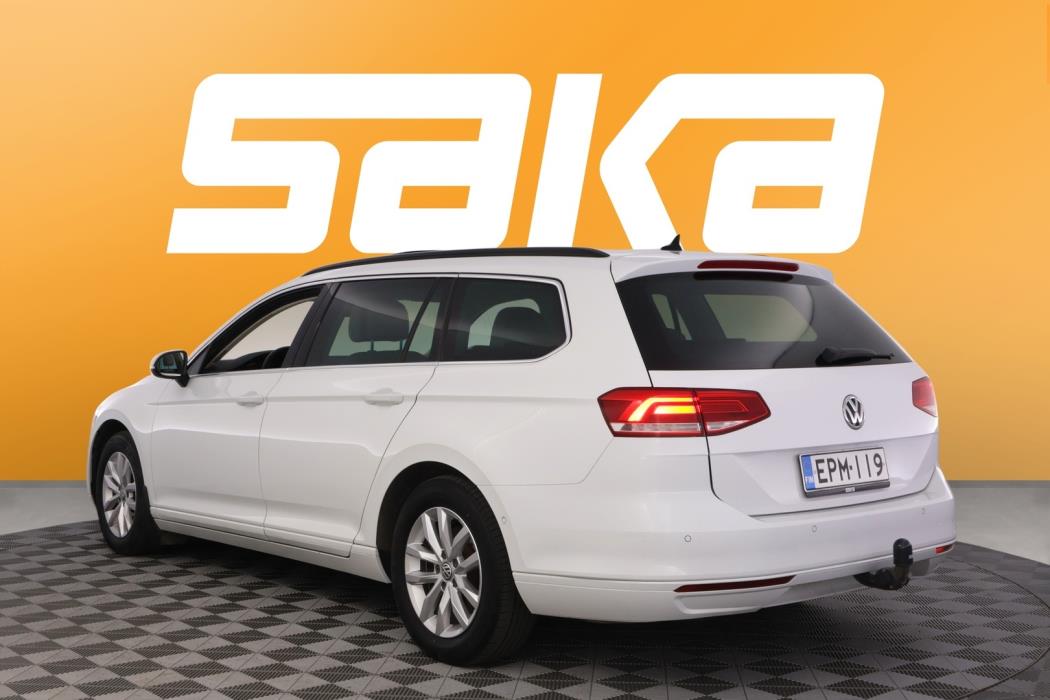 VOLKSWAGEN Passat 2018