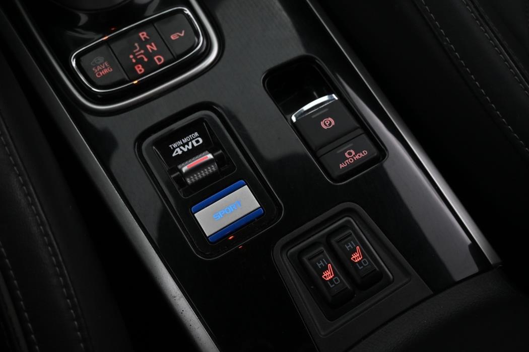 MITSUBISHI Outlander PHEV 2019