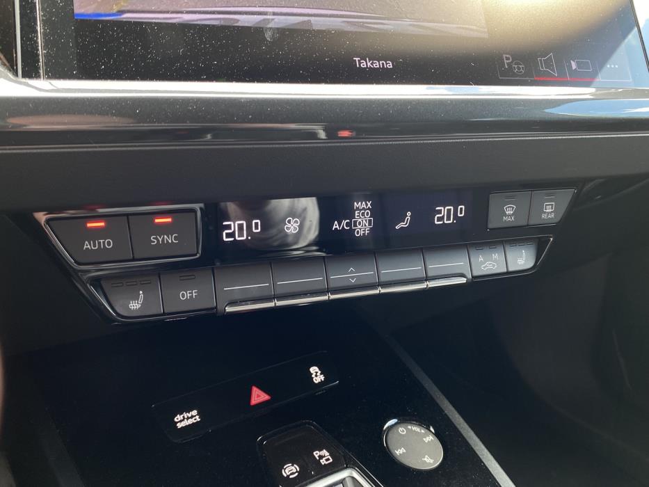 AUDI Q4 e-tron 2023