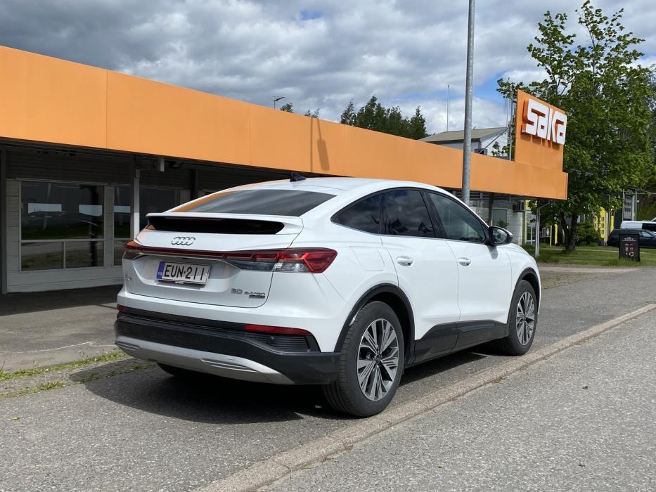 AUDI Q4 e-tron 2023