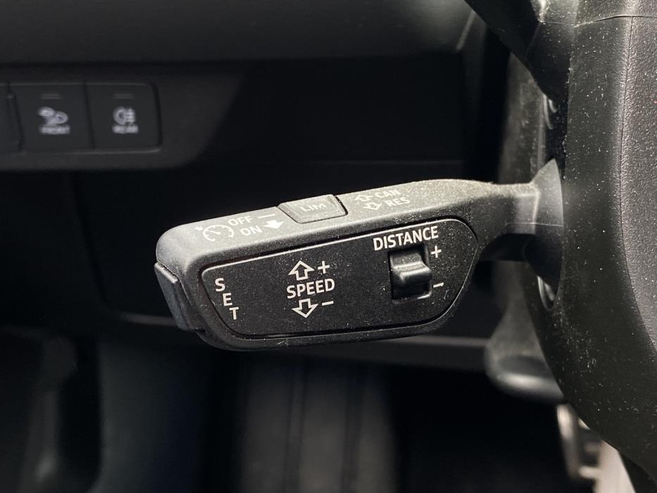 AUDI Q4 e-tron 2023