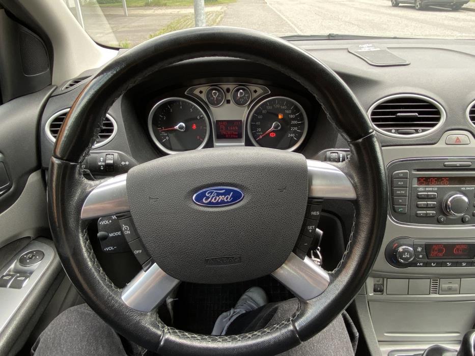 FORD Focus 2011