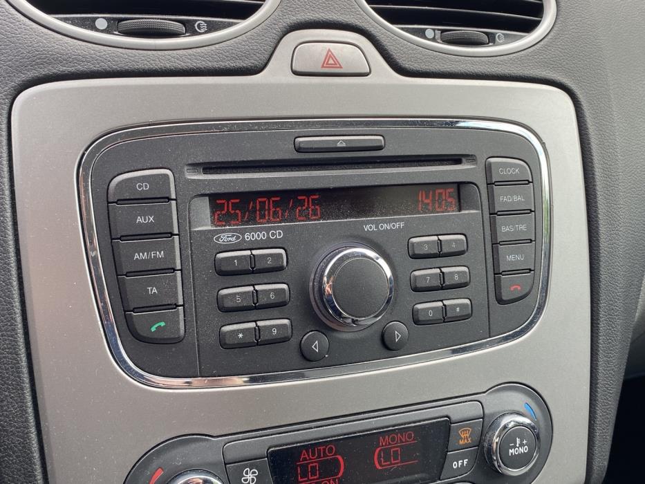 FORD Focus 2011