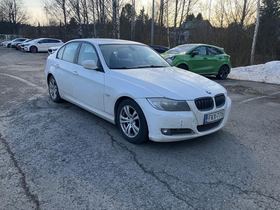 BMW 318 2009
