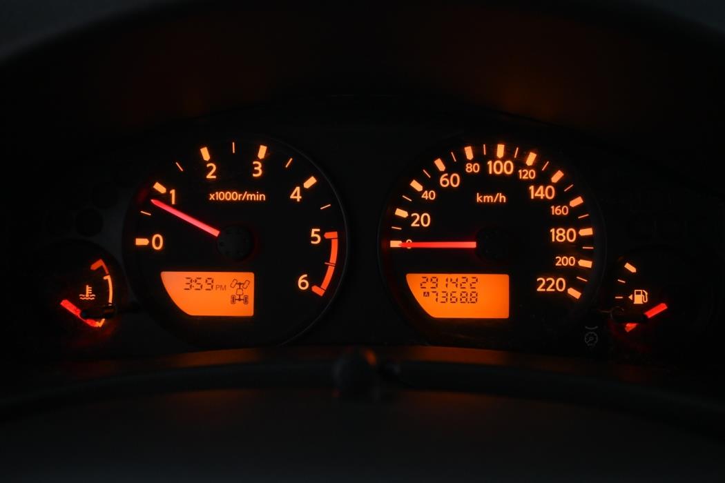 NISSAN Navara 2008