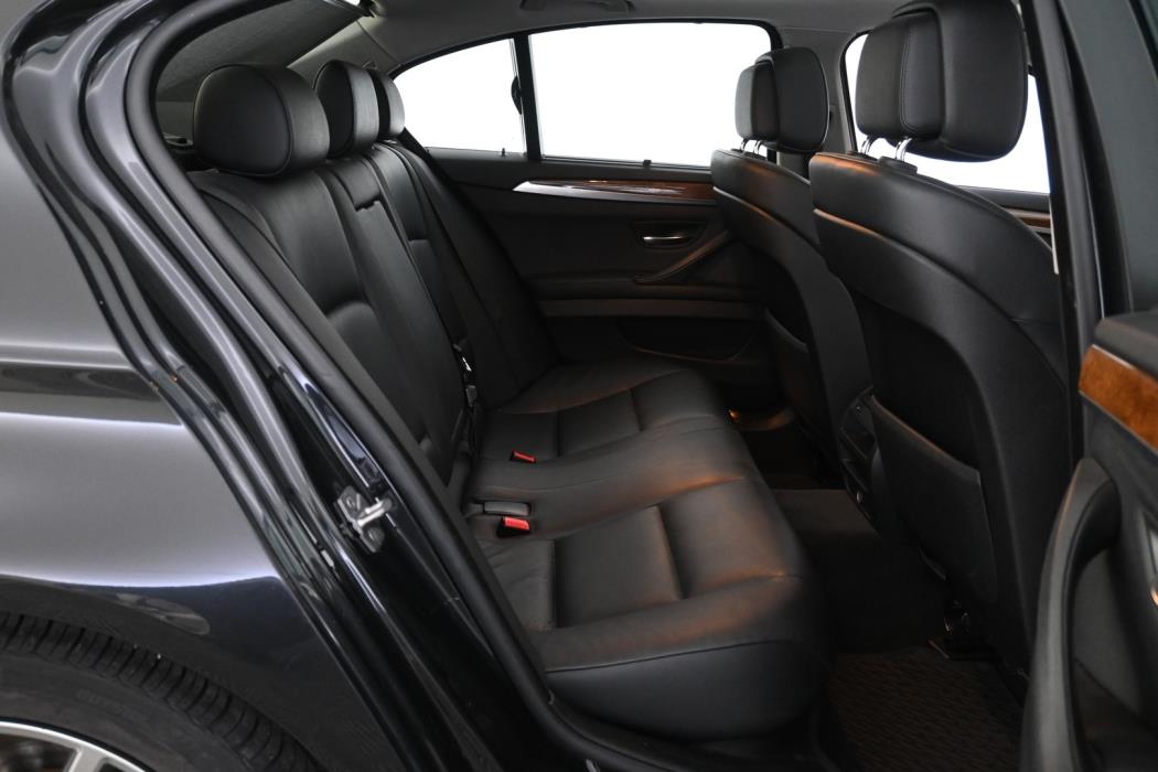 BMW 520 2012