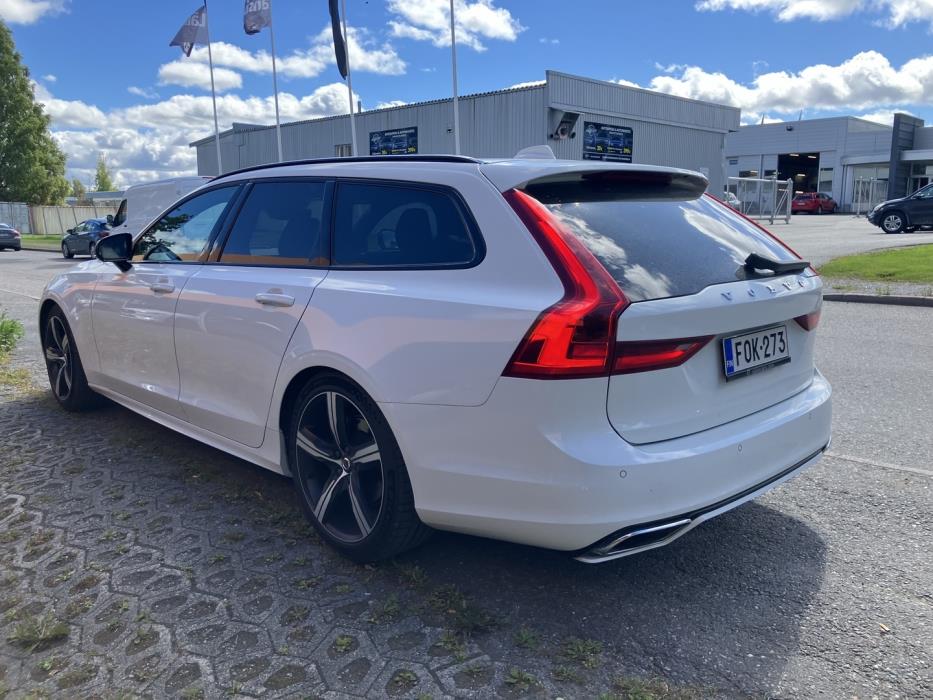 VOLVO V90 2020