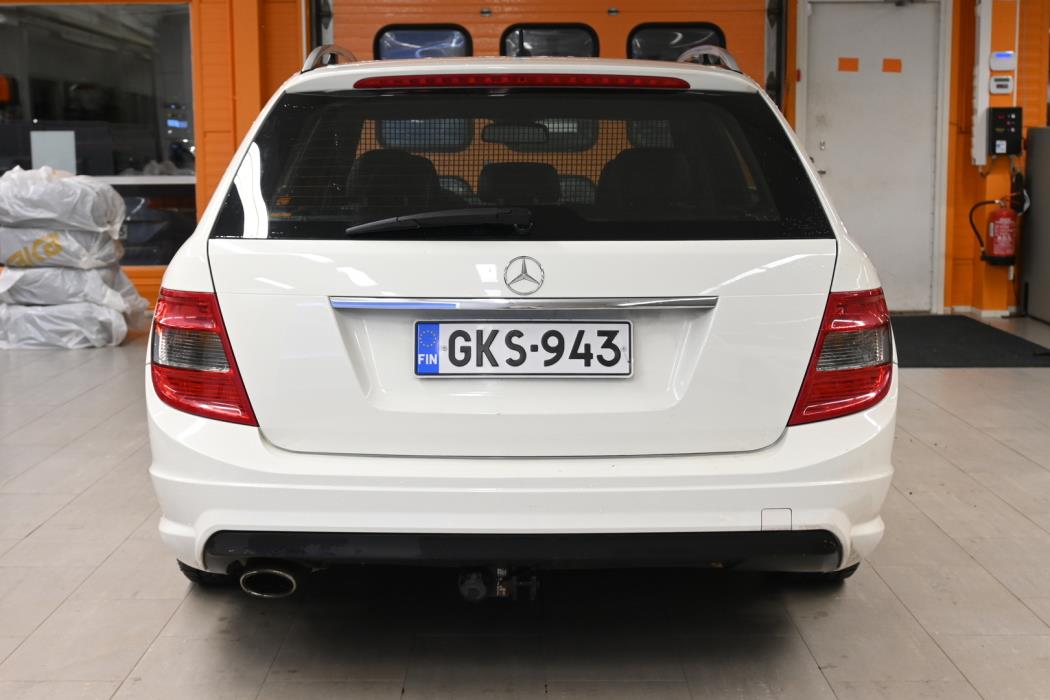 MERCEDES-BENZ C 2010