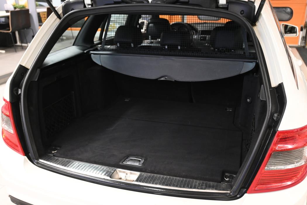 MERCEDES-BENZ C 2010