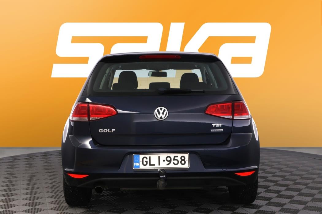 VOLKSWAGEN Golf 2014