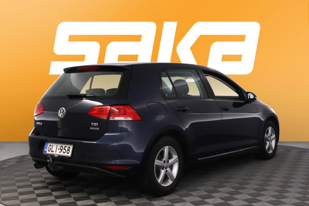 VOLKSWAGEN Golf 2014