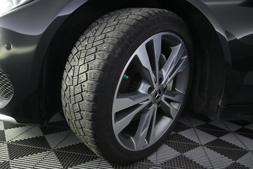 MERCEDES-BENZ C 2017