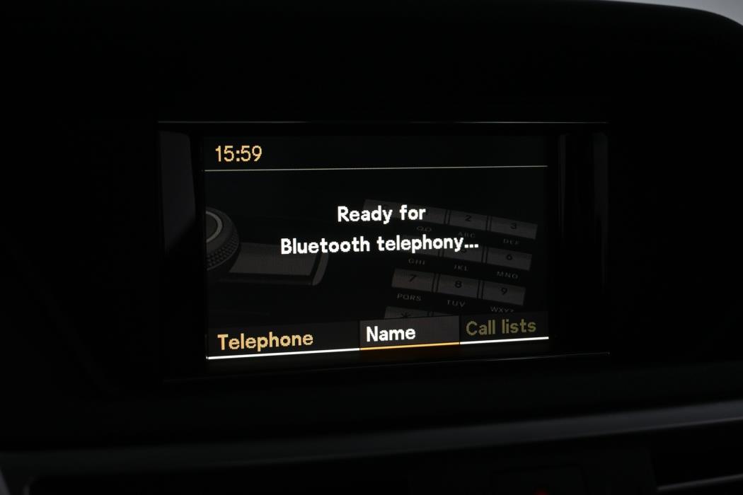 MERCEDES-BENZ E 2011