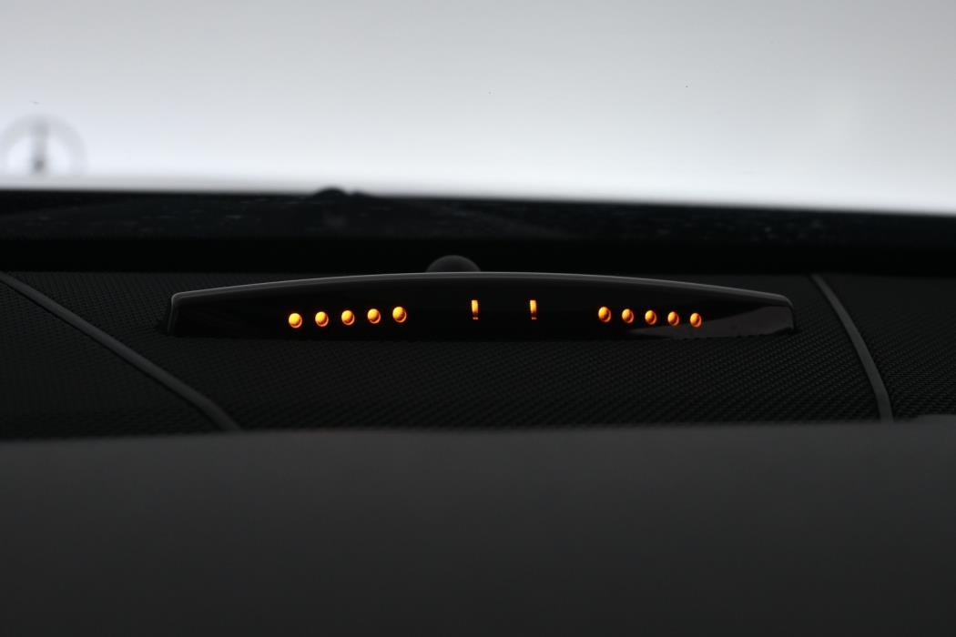 MERCEDES-BENZ E 2011