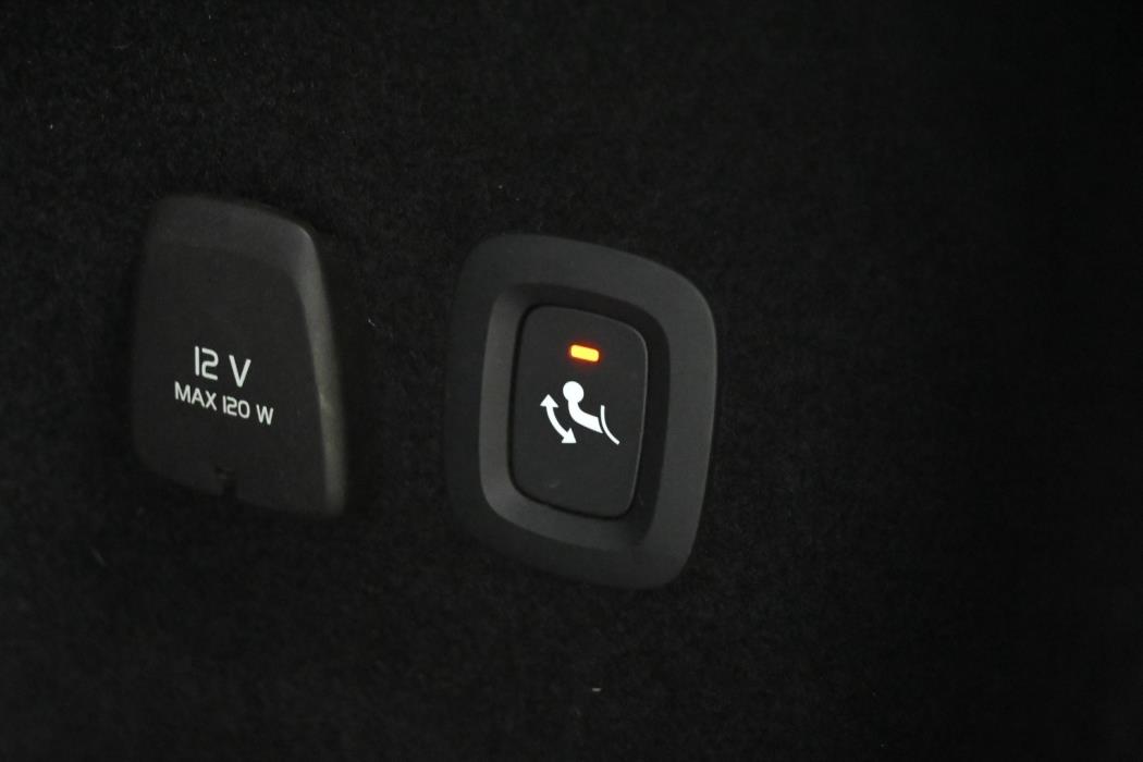 VOLVO V60 Cross Country 2022