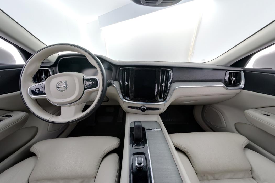 VOLVO V60 Cross Country 2022