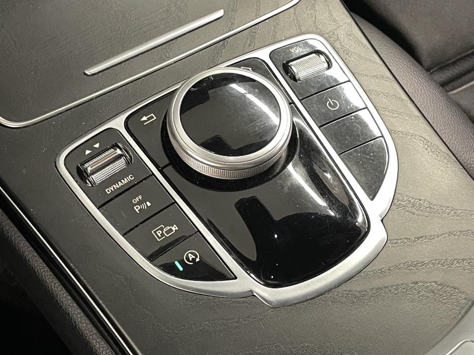 MERCEDES-BENZ C 2019