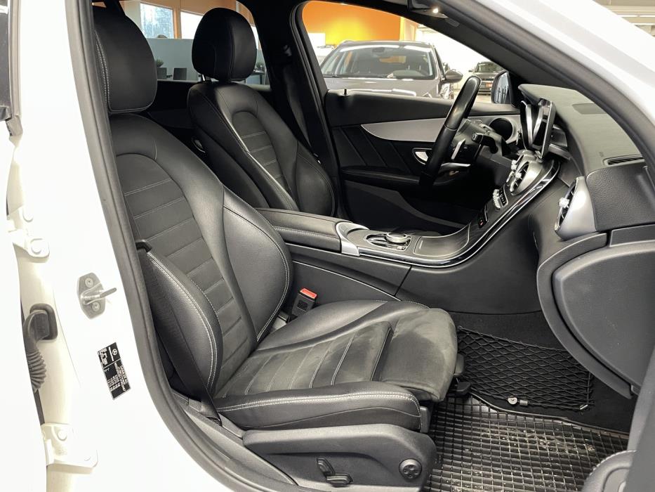 MERCEDES-BENZ C 2019