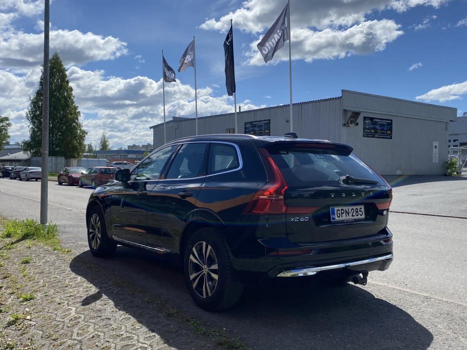 VOLVO XC60 2023