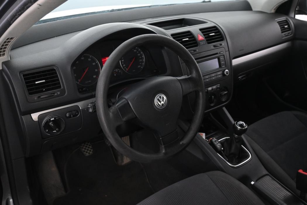 VOLKSWAGEN Jetta 2016