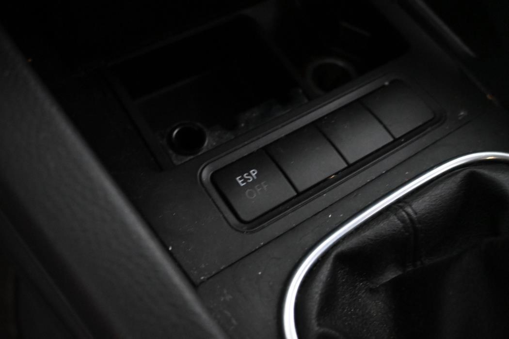 VOLKSWAGEN Jetta 2016