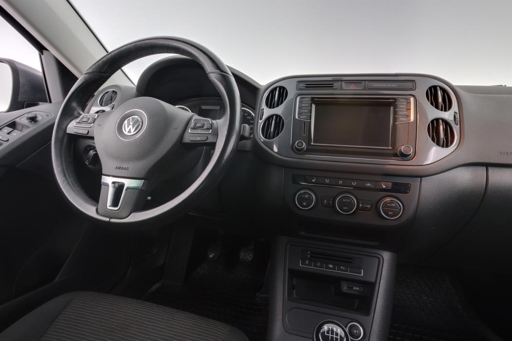 VOLKSWAGEN Tiguan 2016