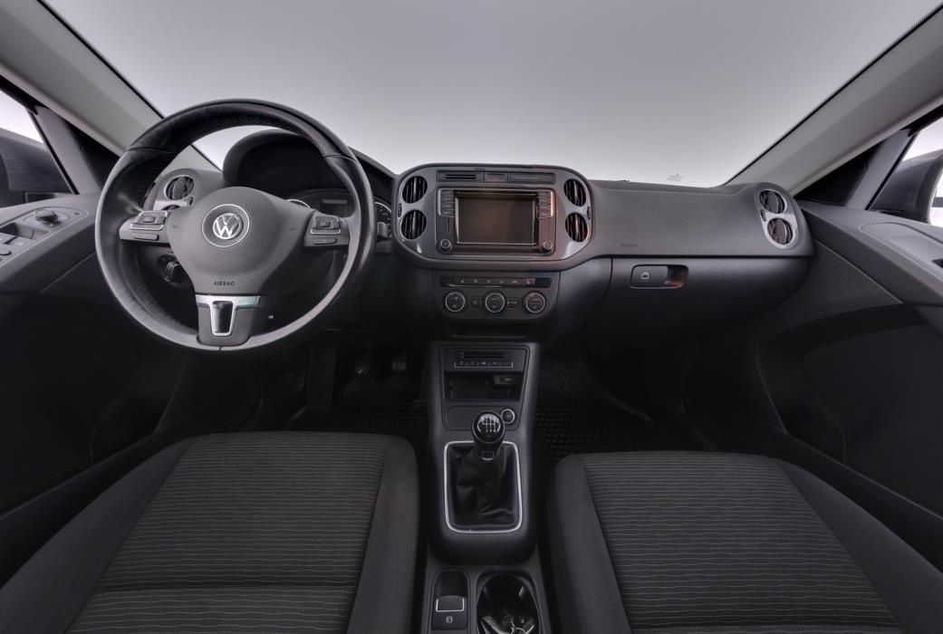 VOLKSWAGEN Tiguan 2016