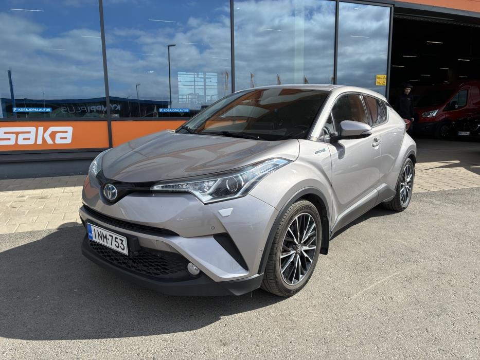 TOYOTA C-HR 2017