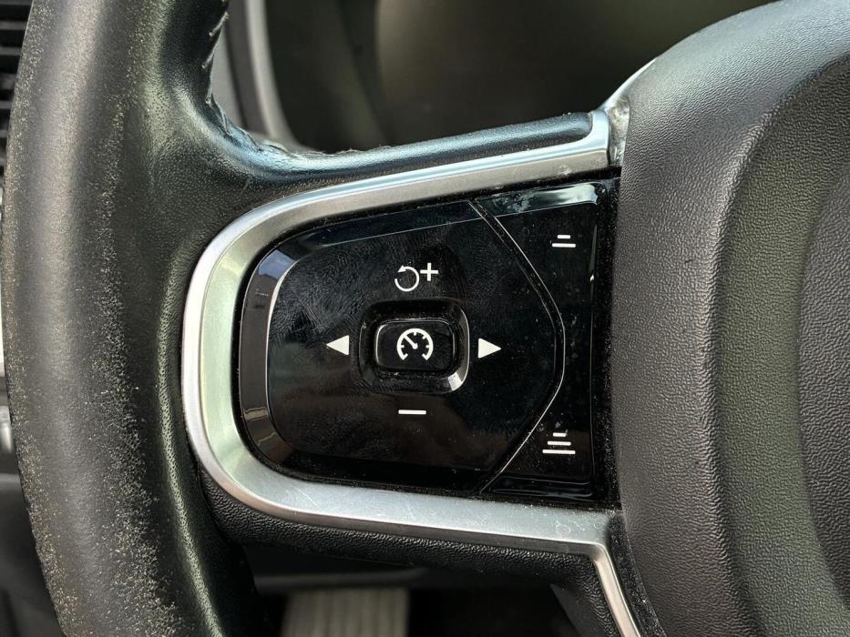 VOLVO XC90 2017