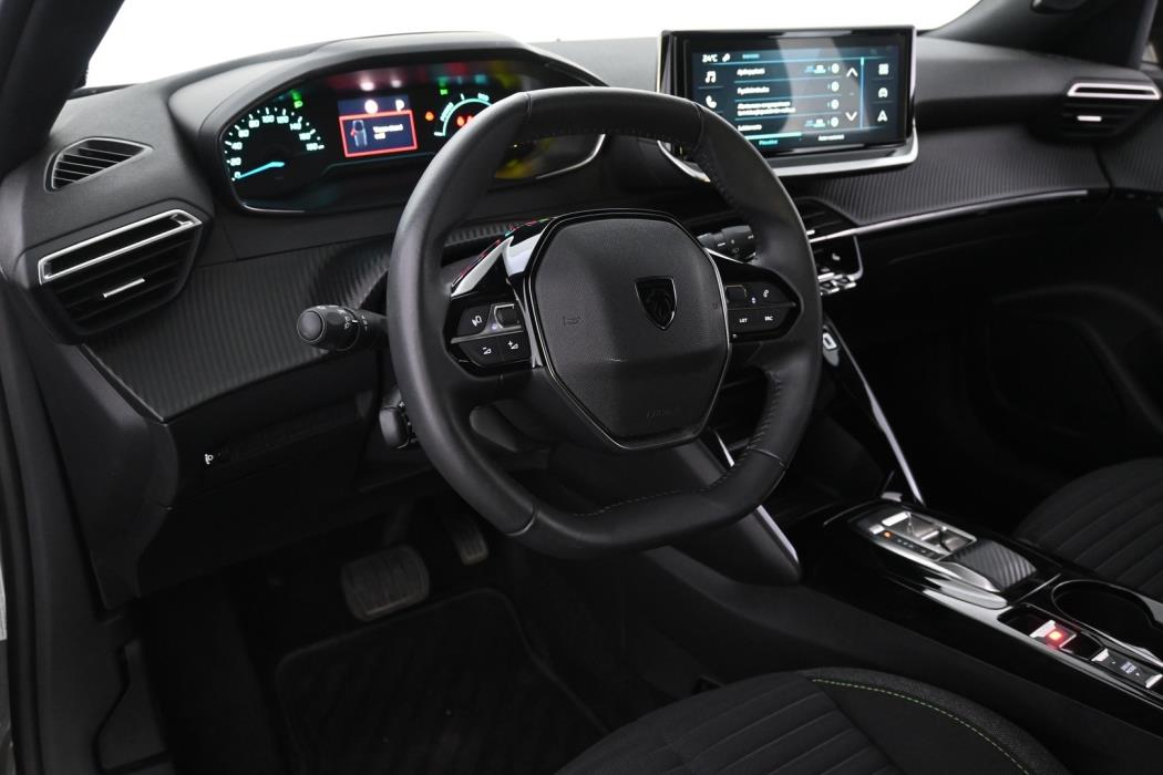 PEUGEOT e-2008 2024