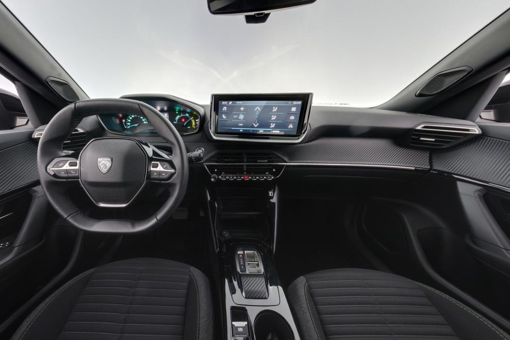 PEUGEOT e-2008 2024