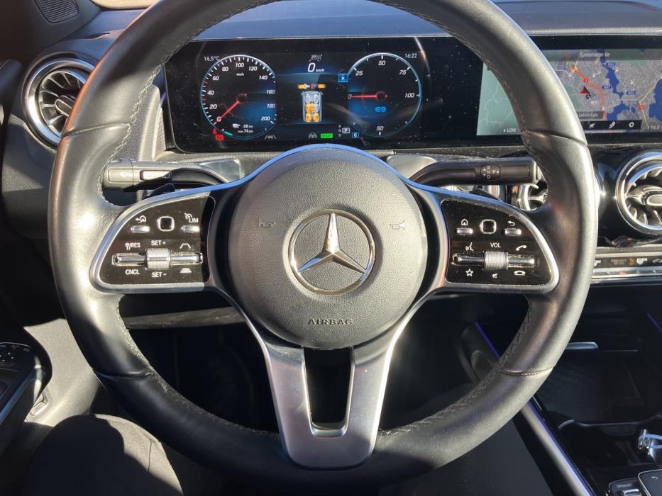 MERCEDES-BENZ EQB 2024