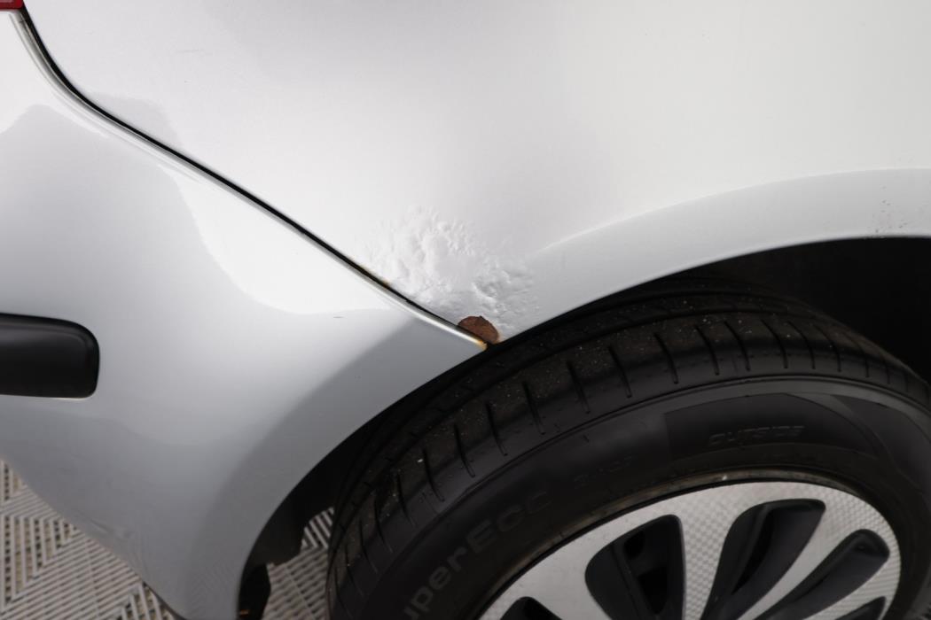 VOLKSWAGEN Polo 2003