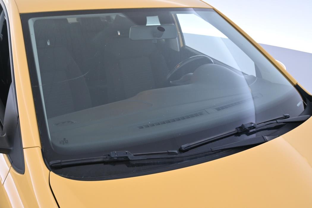 VOLKSWAGEN Polo 2011