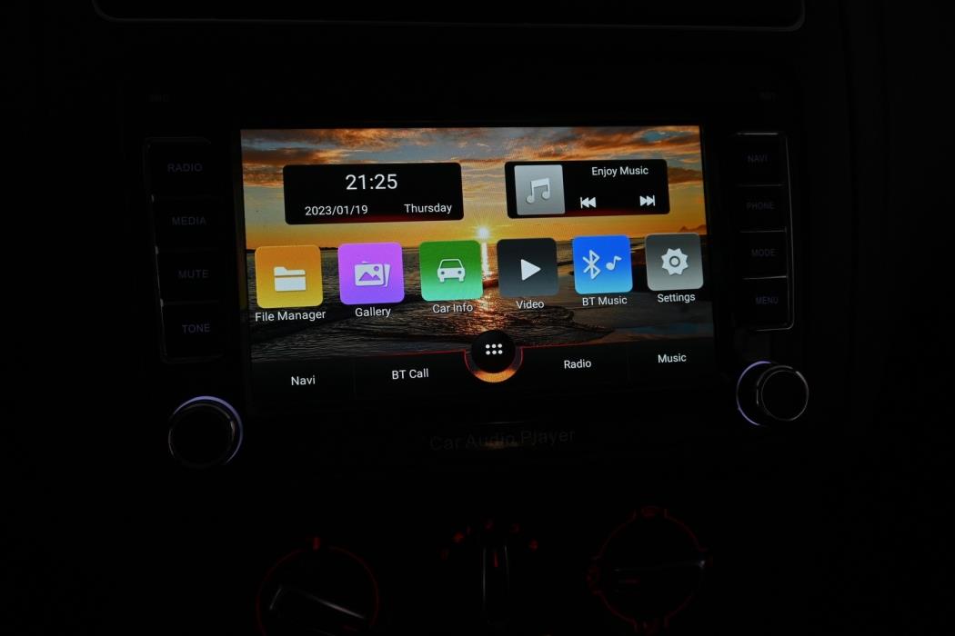 VOLKSWAGEN Polo 2011