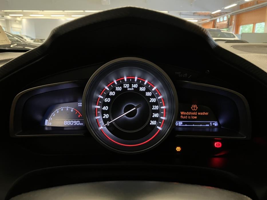 MAZDA Mazda3 2015