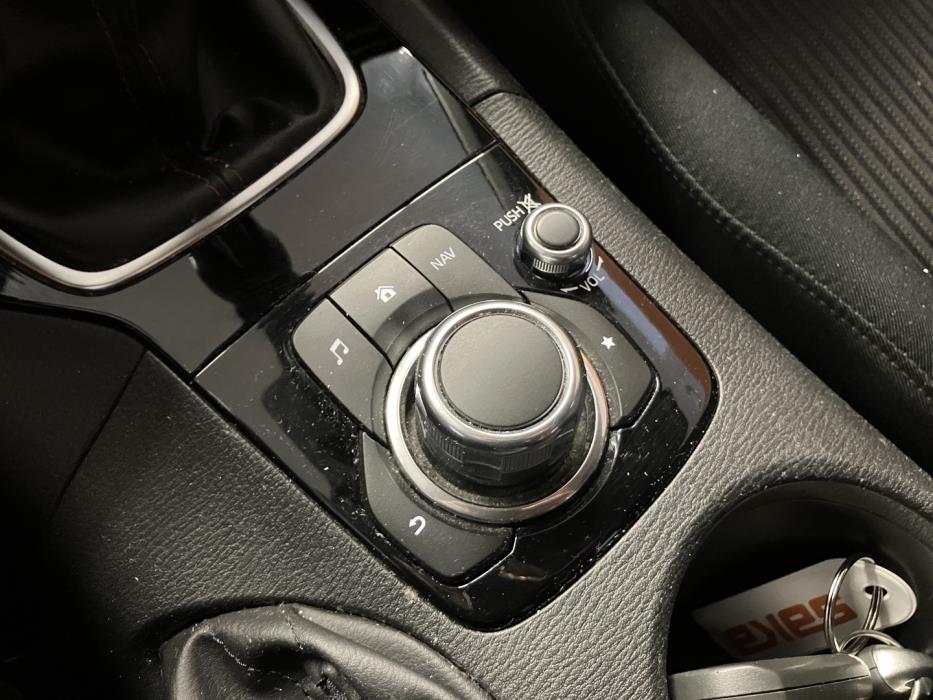 MAZDA Mazda3 2015