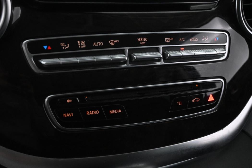 MERCEDES-BENZ V 2015