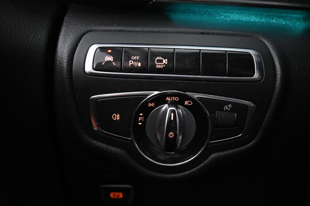 MERCEDES-BENZ V 2015