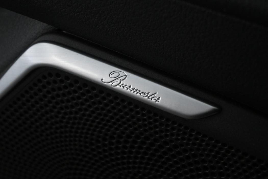 MERCEDES-BENZ V 2015