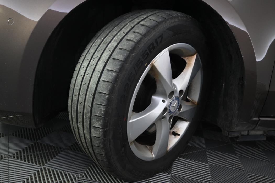 MERCEDES-BENZ V 2015