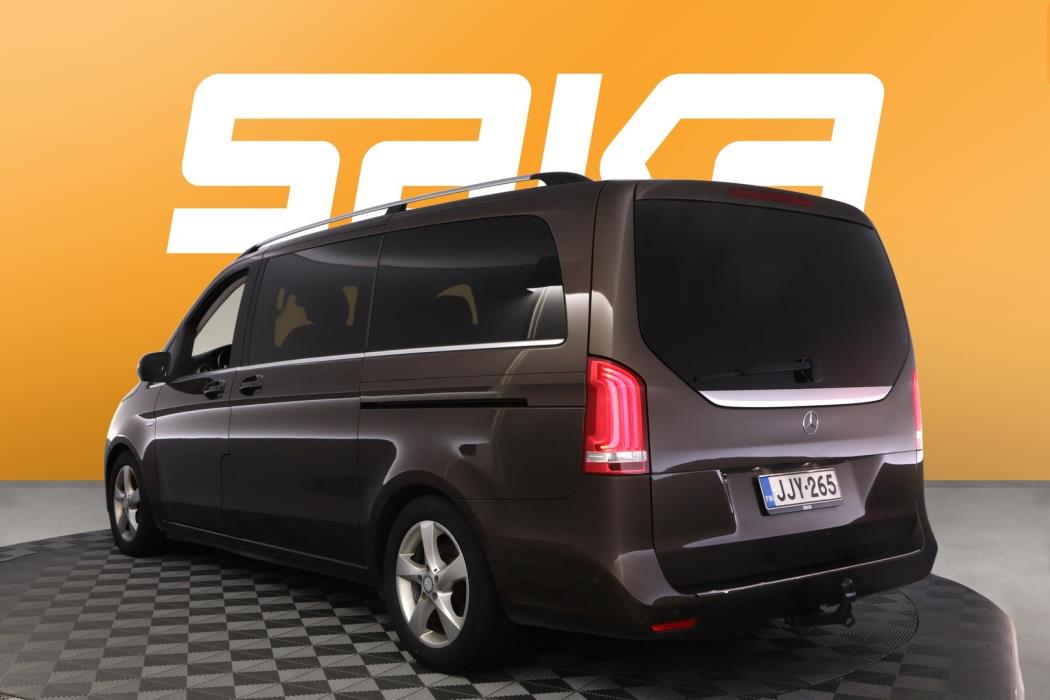 MERCEDES-BENZ V 2015