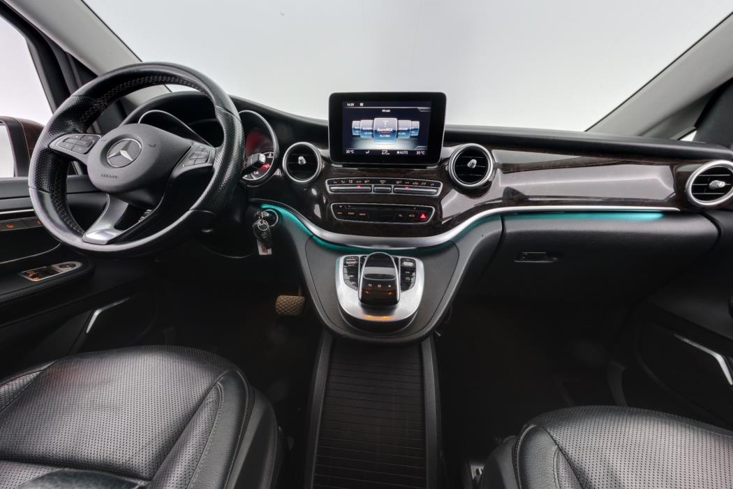 MERCEDES-BENZ V 2015