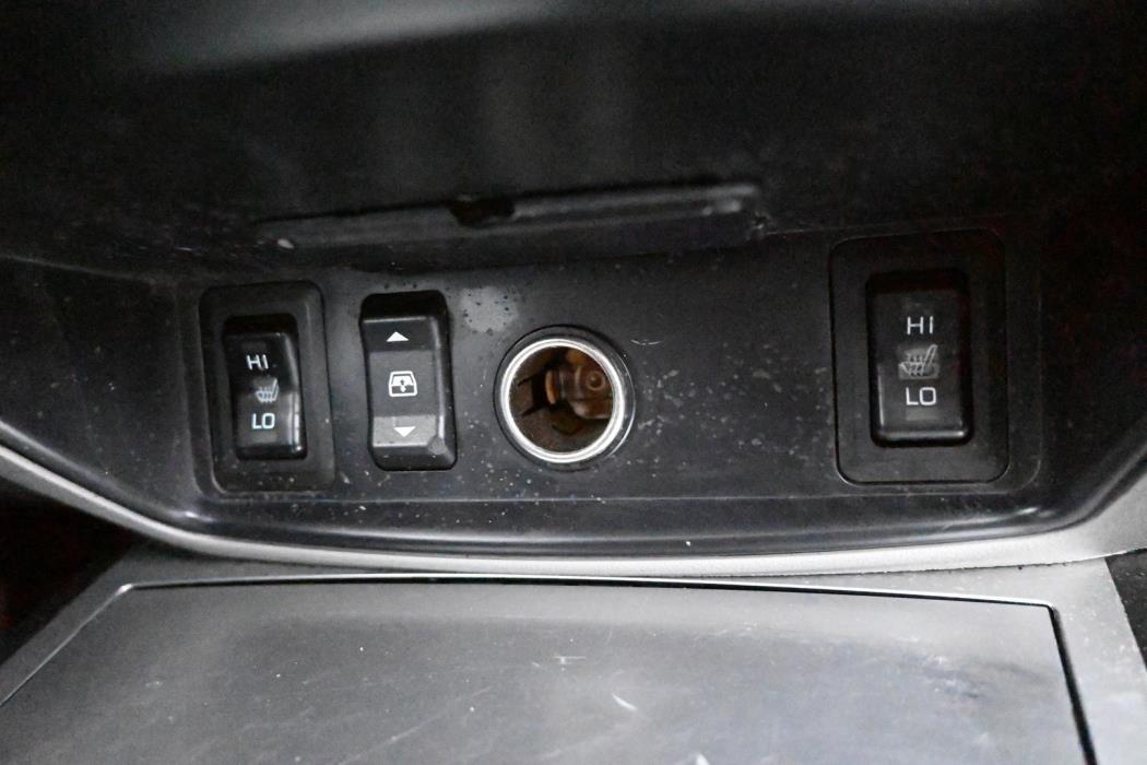 MITSUBISHI L200 2010