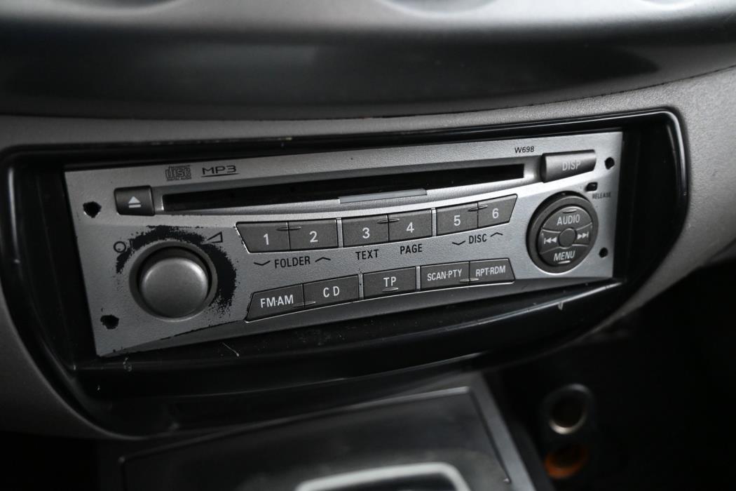 MITSUBISHI L200 2010