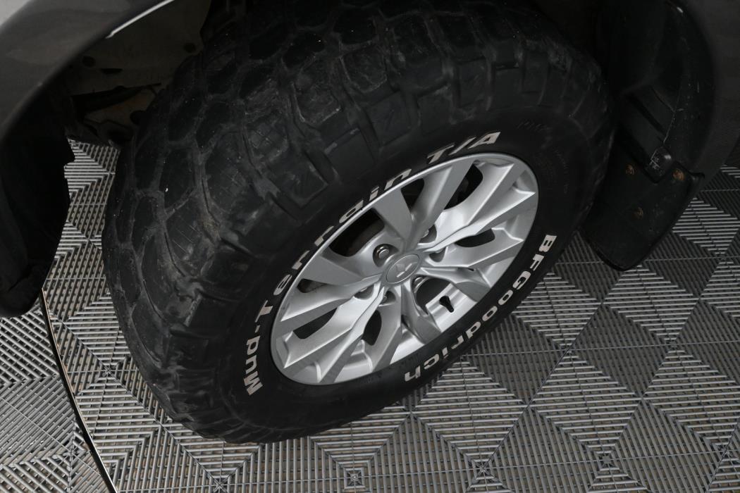 MITSUBISHI L200 2010