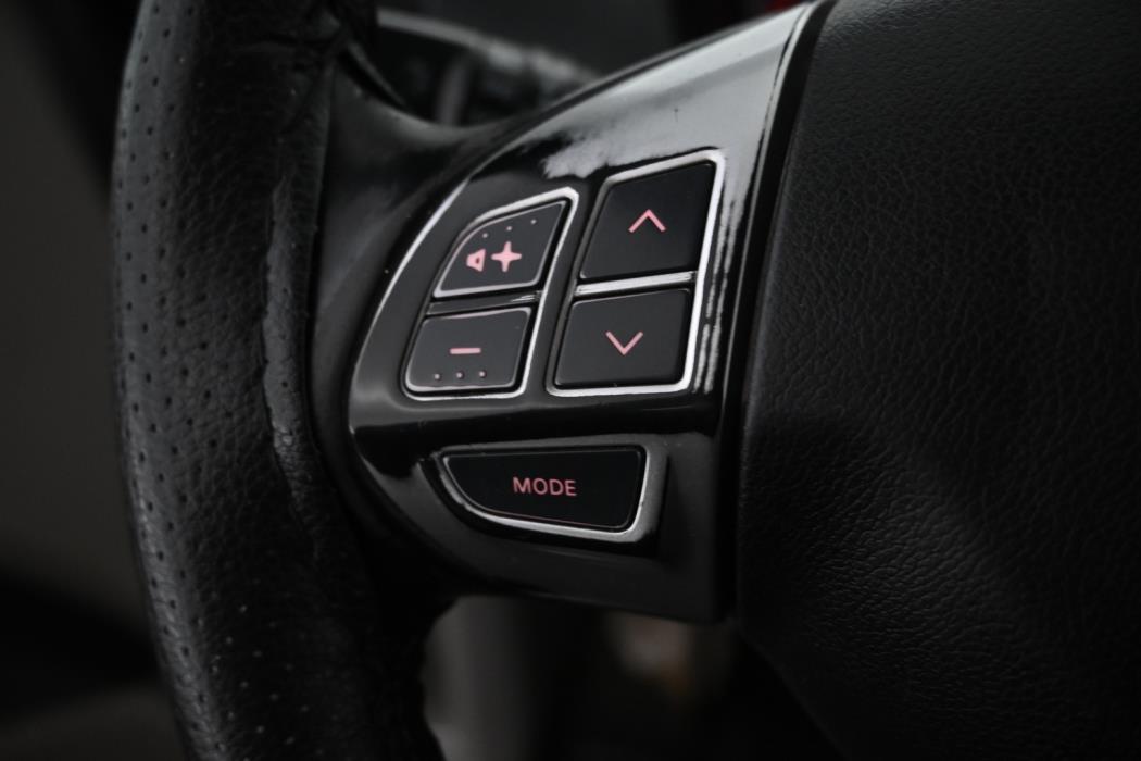 MITSUBISHI L200 2010