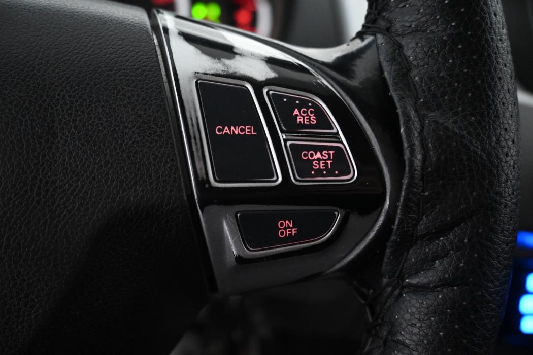 MITSUBISHI L200 2010