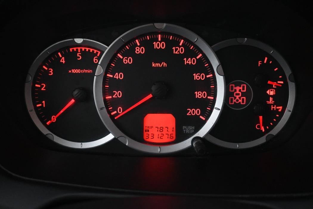 MITSUBISHI L200 2010