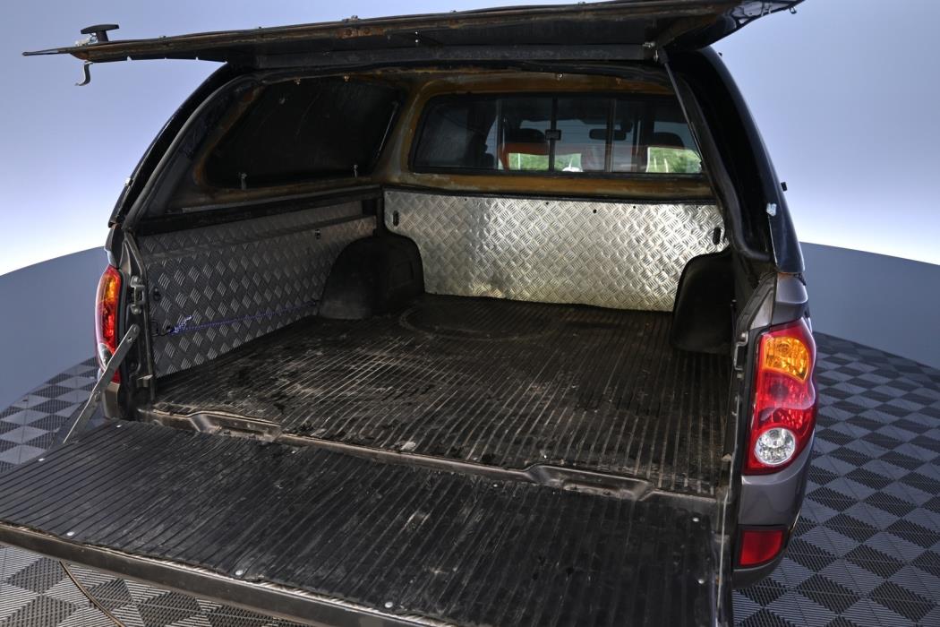 MITSUBISHI L200 2010